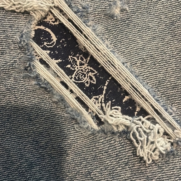 OLD NAVY HIGH RISE BOYFRIEND JEANS - Picture 3 of 5